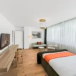 Apartamento Chic Apartment, 1br For 2, Elegant Comfort, Center *