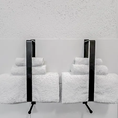 Chic Apartment, 1br For 2, Elegant Comfort, Center شقة *