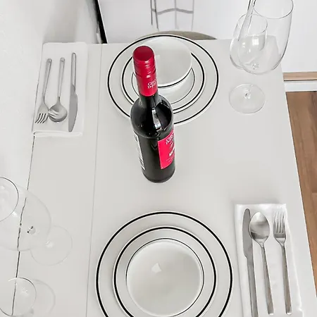 شقة Chic Apartment, 1br For 2, Elegant Comfort, Center
