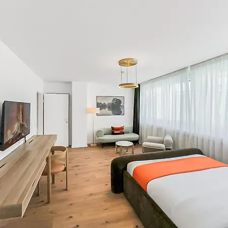 شقة Chic Apartment, 1br For 2, Elegant Comfort, Center *