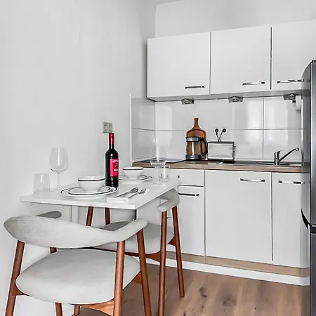 Appartamento Chic Apartment, 1br For 2, Elegant Comfort, Center