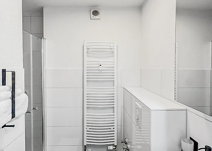 Apartment Chic City Apartment, 1Br For 2, Elegant Comfort, City Center Wuppertal