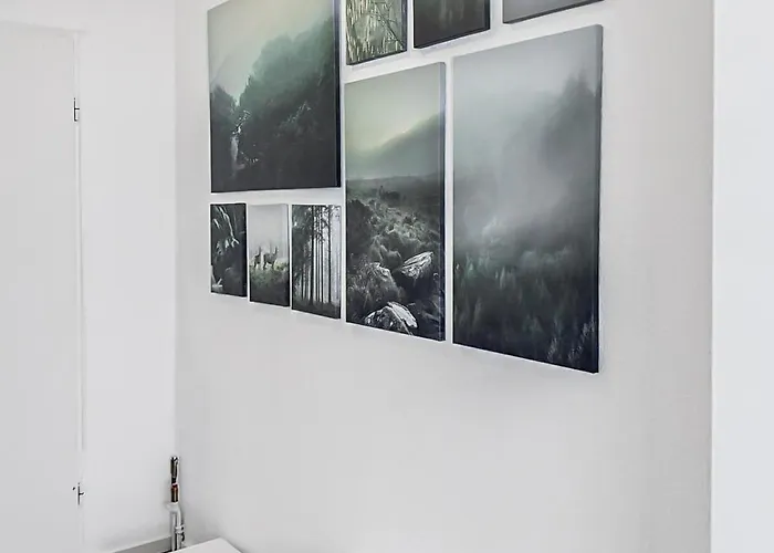 Chic City Apartment, 1Br For 2, Elegant Comfort, City Center *