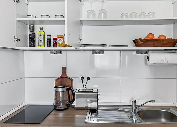 Chic City Apartment, 1Br For 2, Elegant Comfort, City Center * Wuppertal