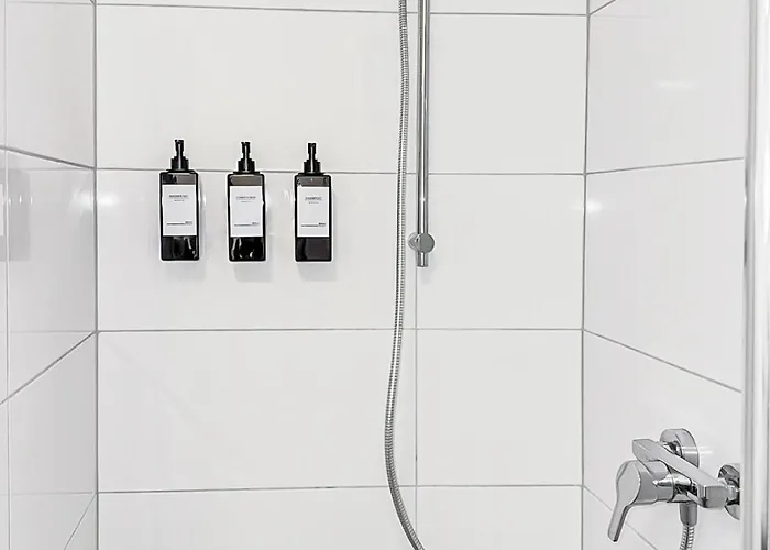 Chic City Apartment, 1Br For 2, Elegant Comfort, City Center Apartment *